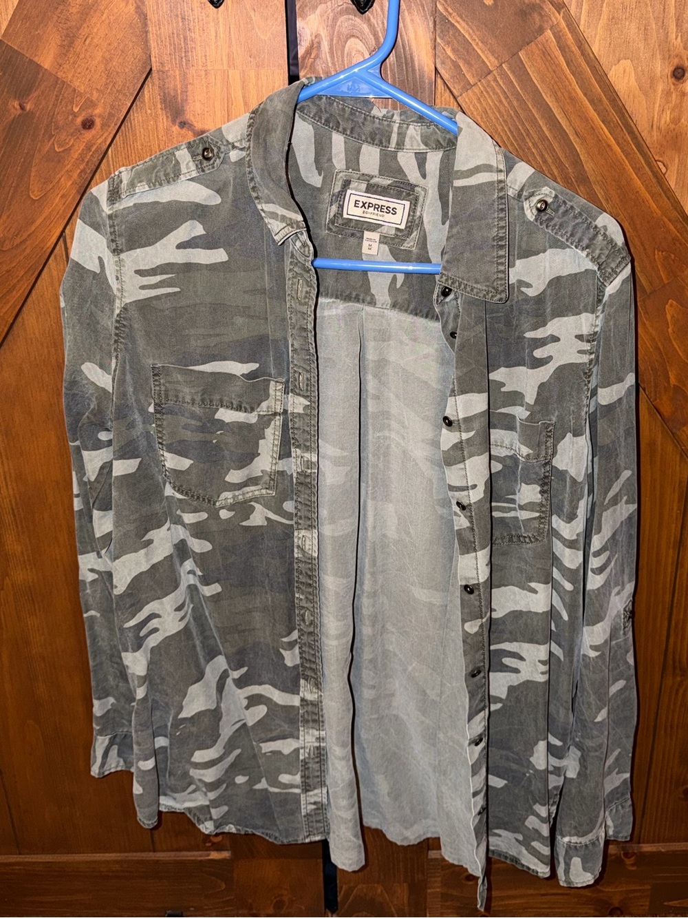 Express women’s Camo Button-Down Shirt